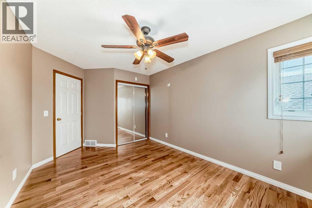 Single Family House for Sale in  Douglasview Rise SE Douglasdale/Glen Calgary 