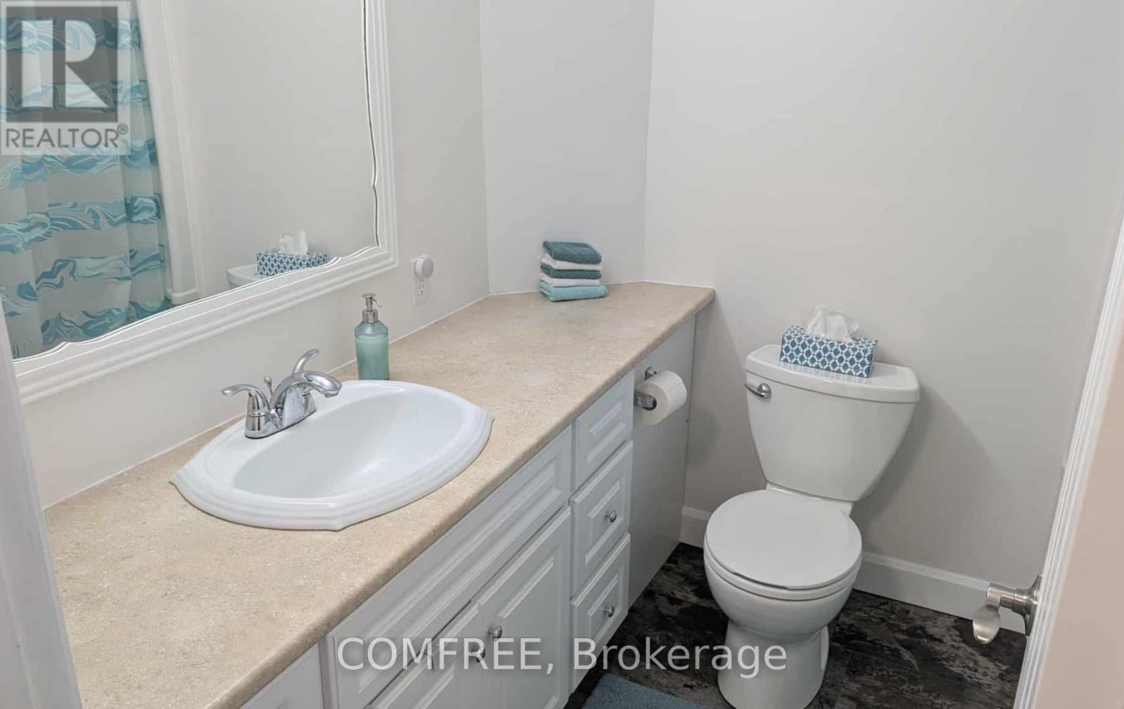 410 GRASSENDALE PRIVATE - 12