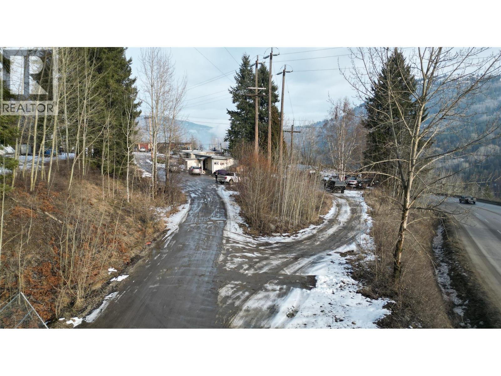 1381 3B Highway, Warfield