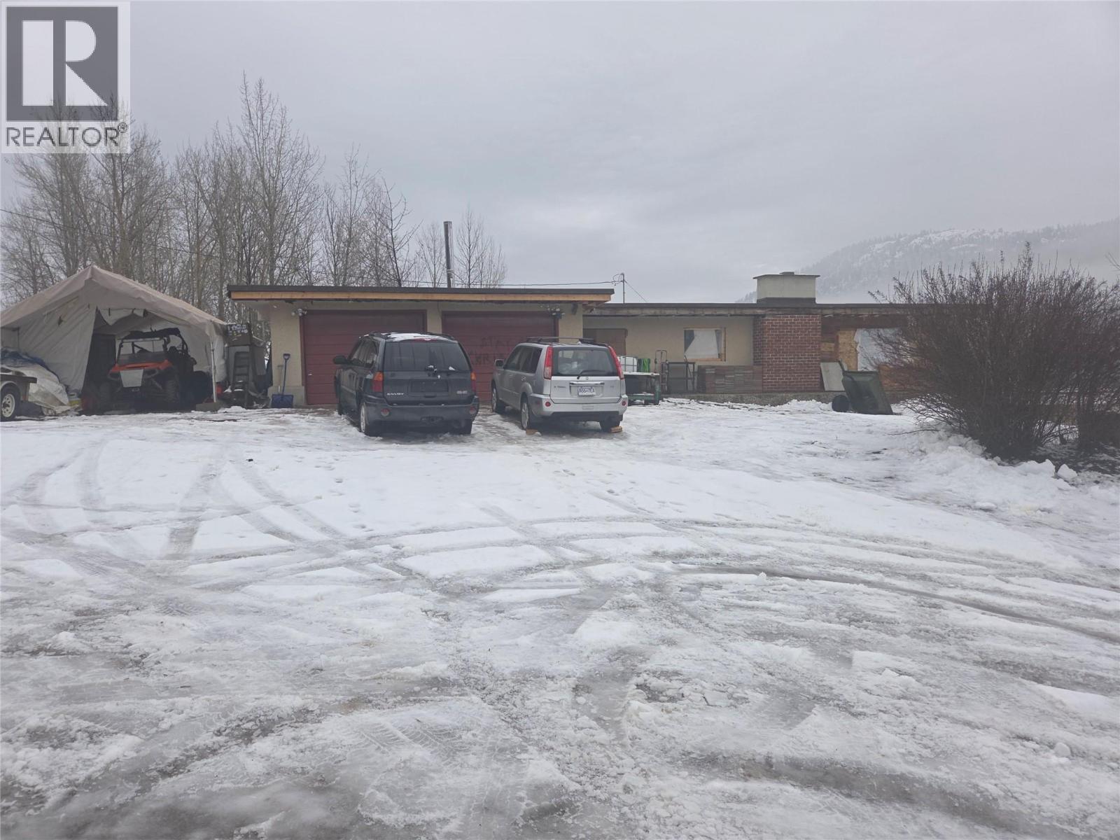 1381 3B Highway, Warfield