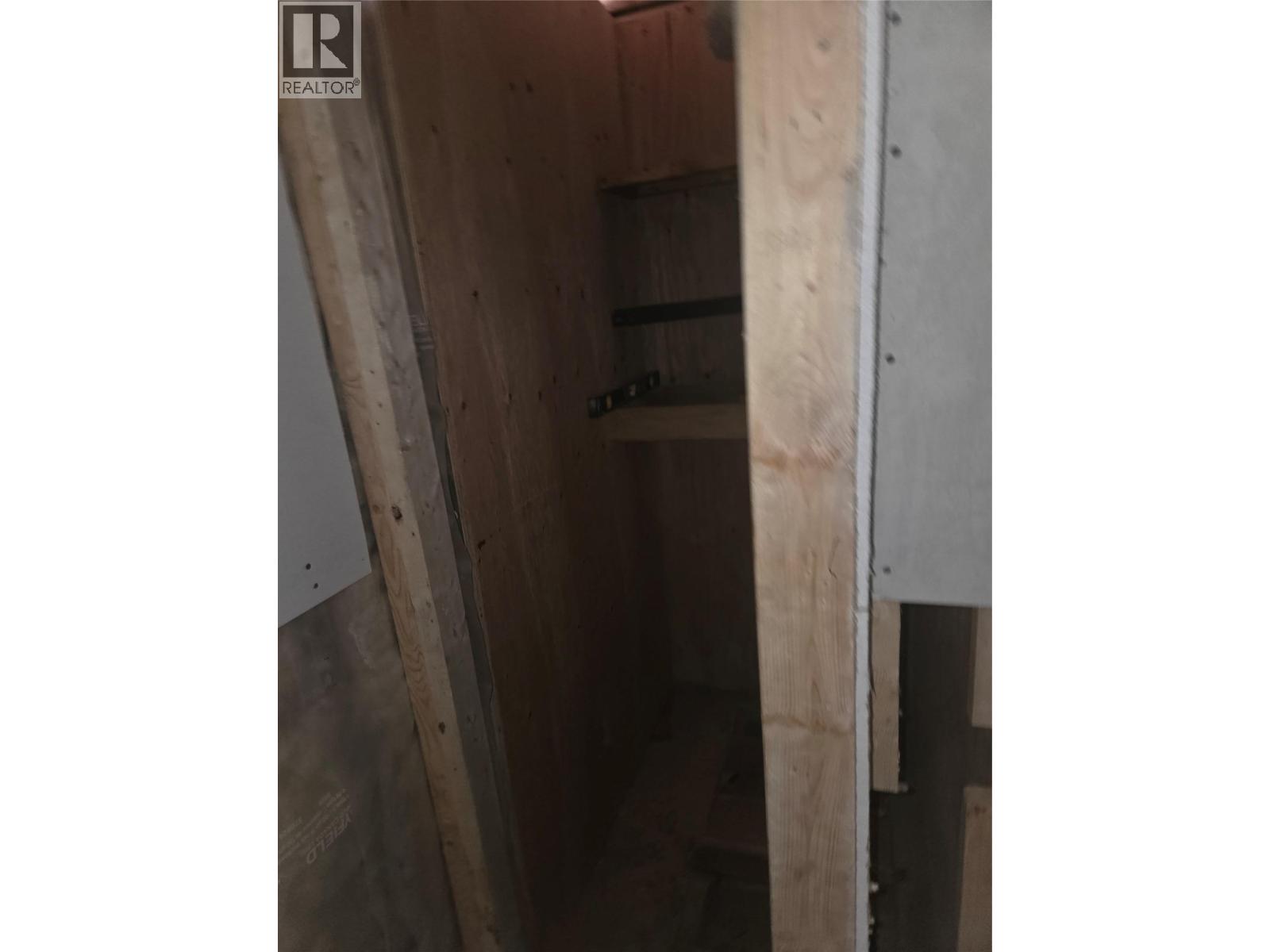 1381 3B Highway, Warfield