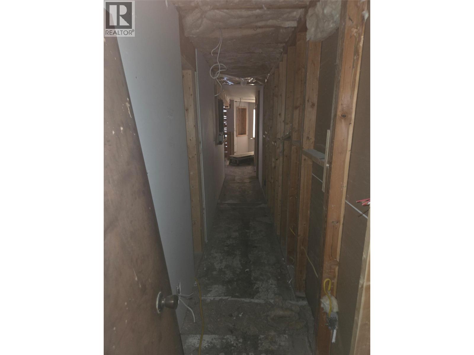 1381 3B Highway, Warfield