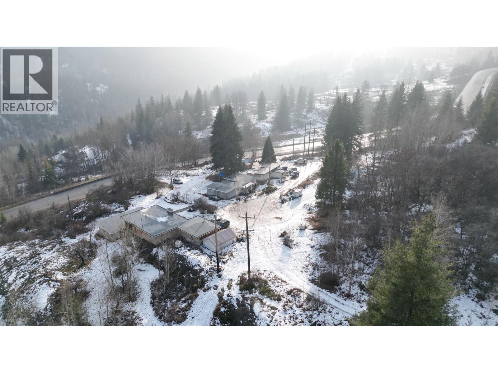 1381 3B Highway, Warfield