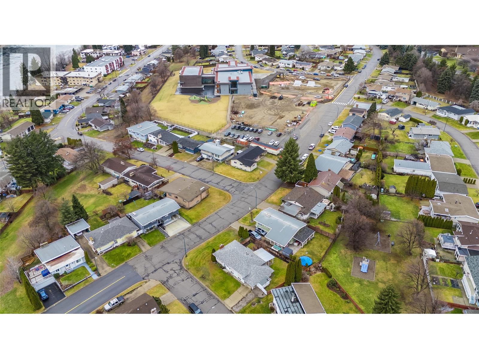 3725 Dogwood Drive, Trail