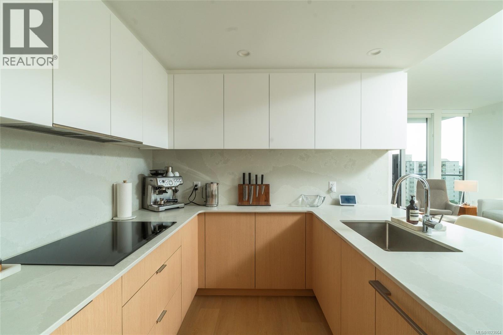 810 1100 Yates Street, Victoria