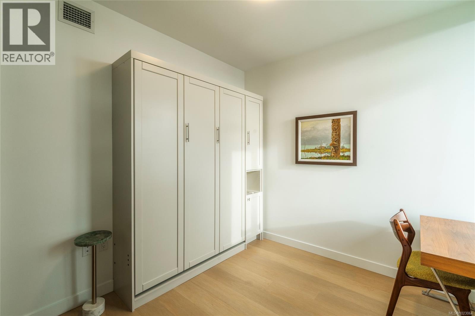 810 1100 Yates Street, Victoria