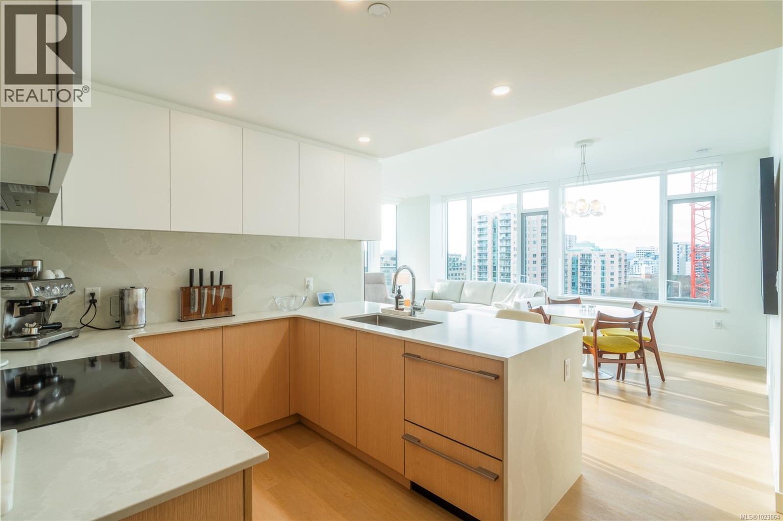 810 1100 Yates Street, Victoria