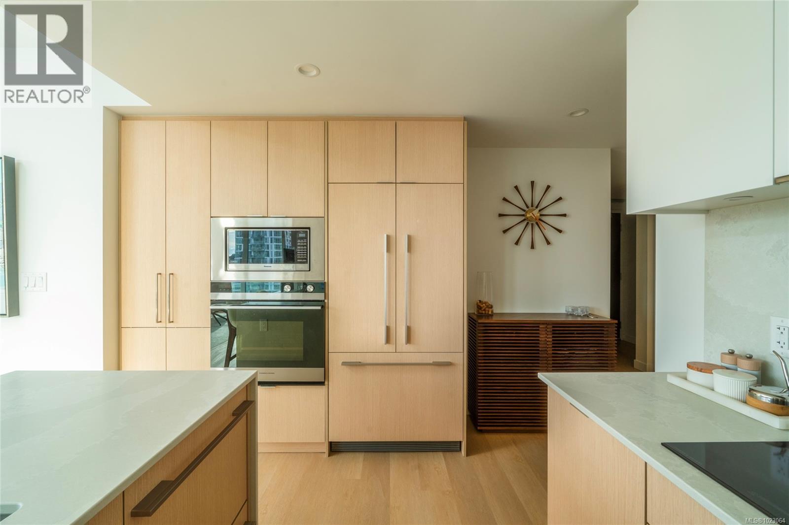 810 1100 Yates Street, Victoria