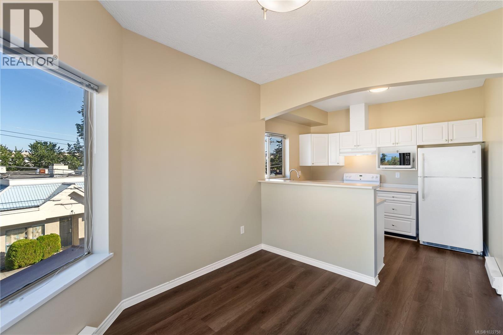 207 125 McCarter St, Parksville