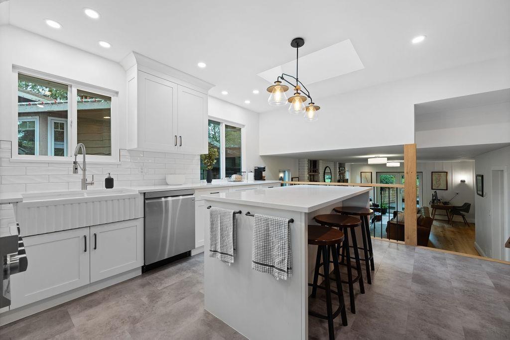 9061 COLLINGS Way, Delta