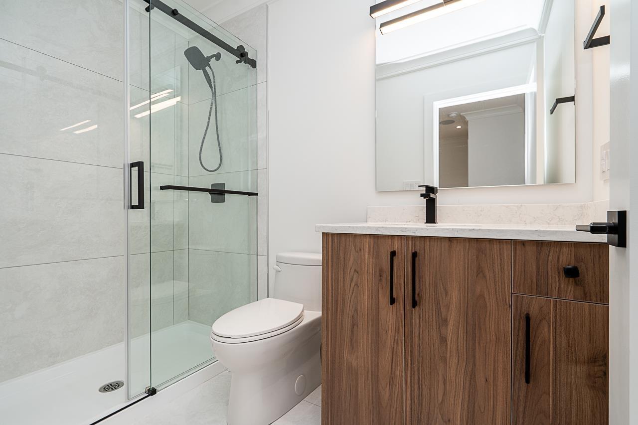 1232 PARKER STREET, White Rock