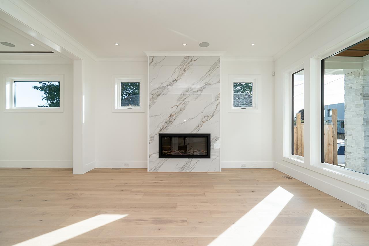 1232 PARKER STREET, White Rock