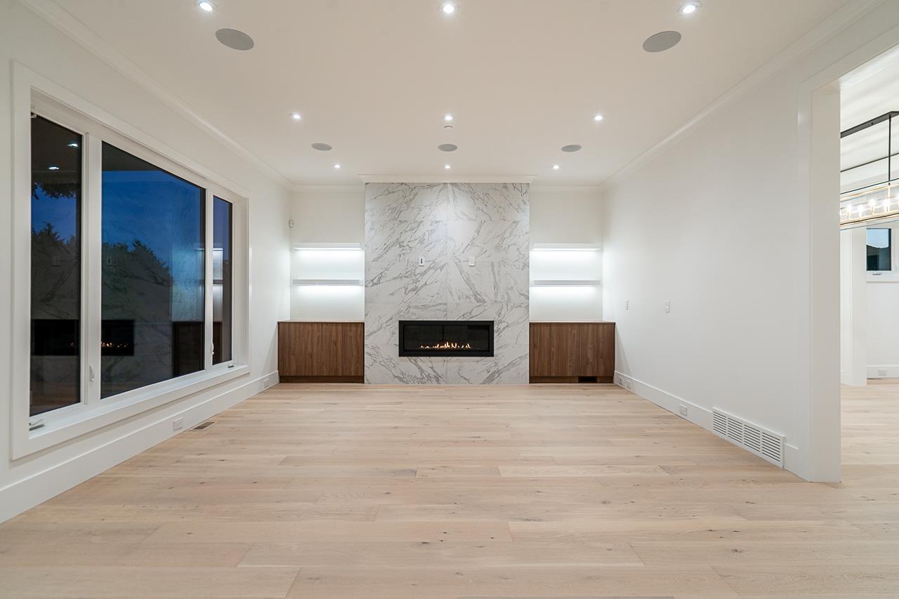 1232 PARKER STREET, White Rock