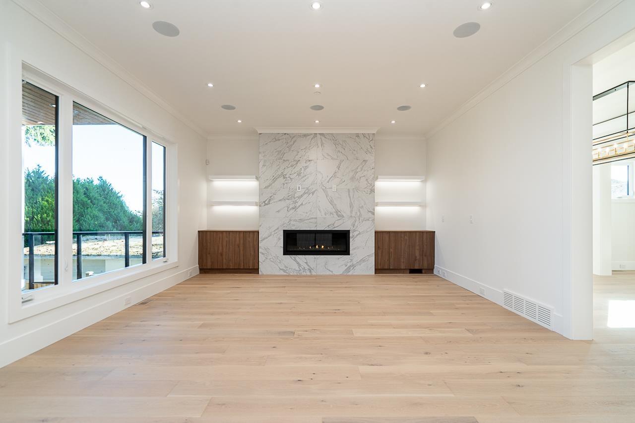 1232 PARKER STREET, White Rock