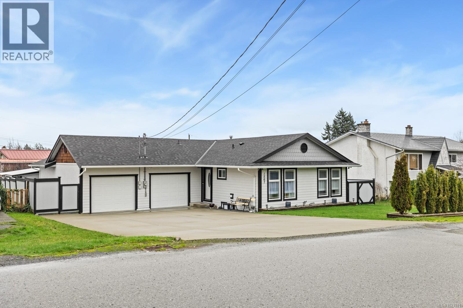 1567 Pauline St - 1