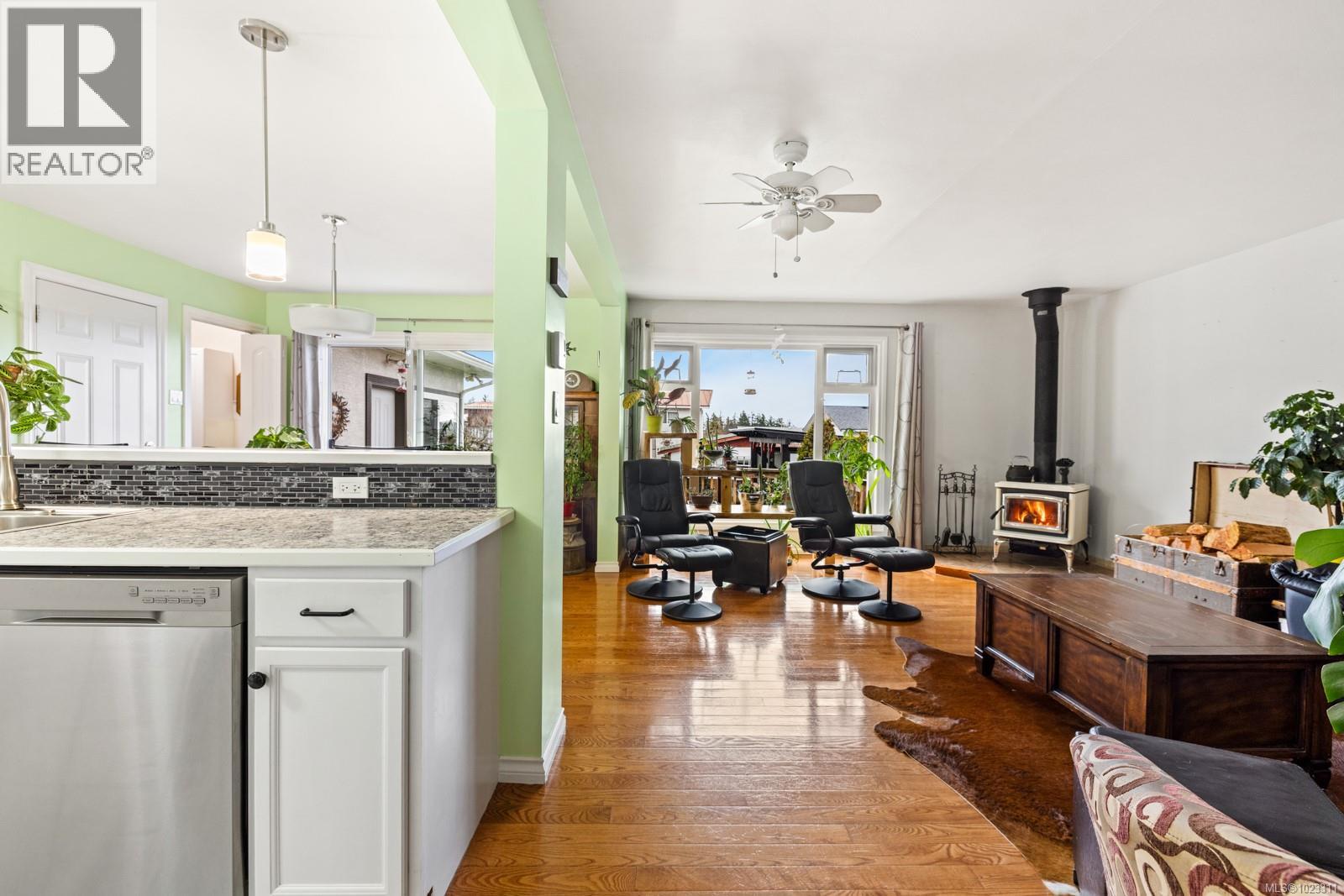 1567 Pauline St - 26
