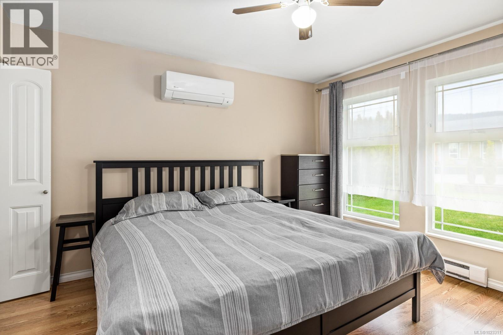 1567 Pauline St - 27