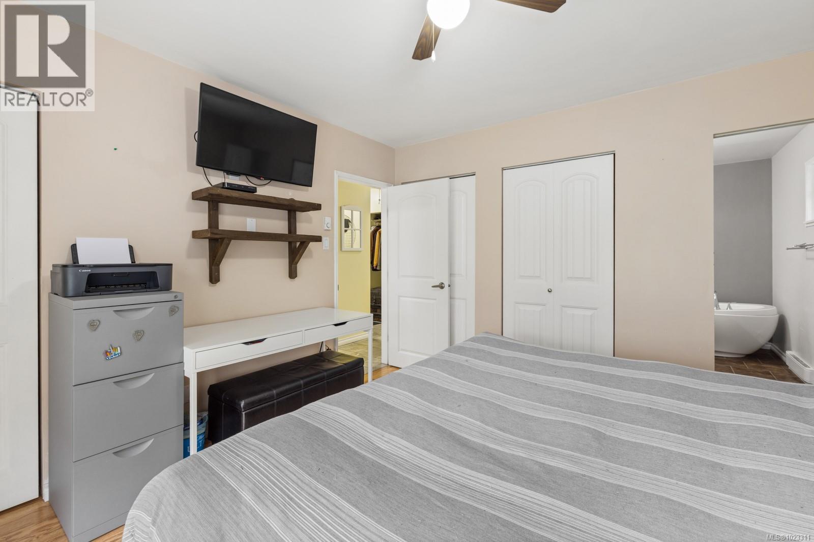 1567 Pauline St - 29