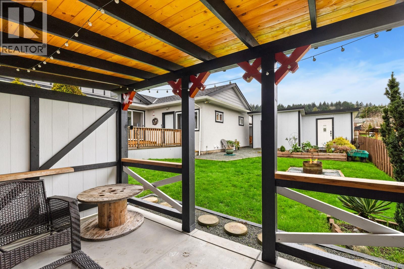 1567 Pauline St - 5