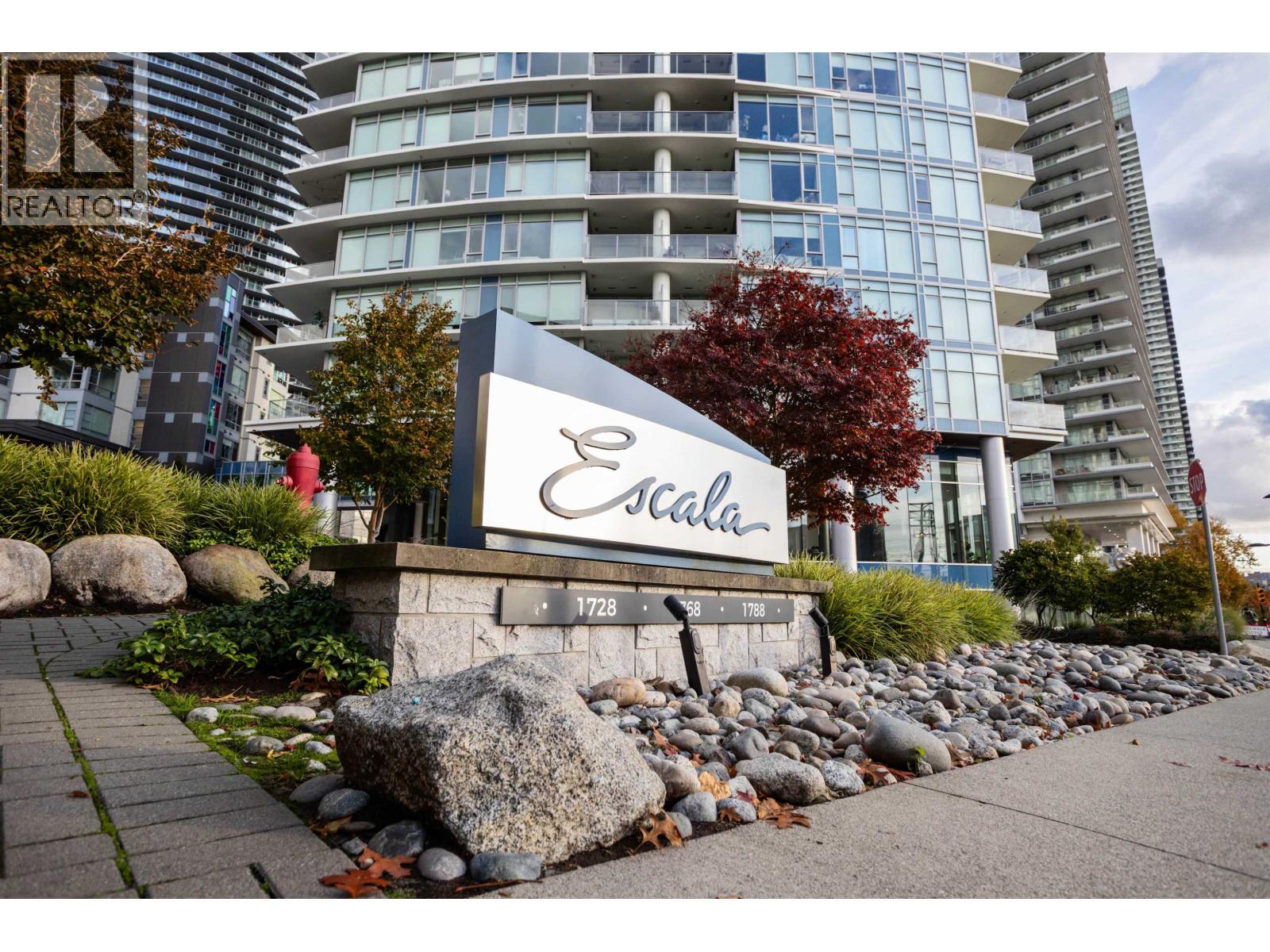 2402 1788 GILMORE AVENUE, Burnaby