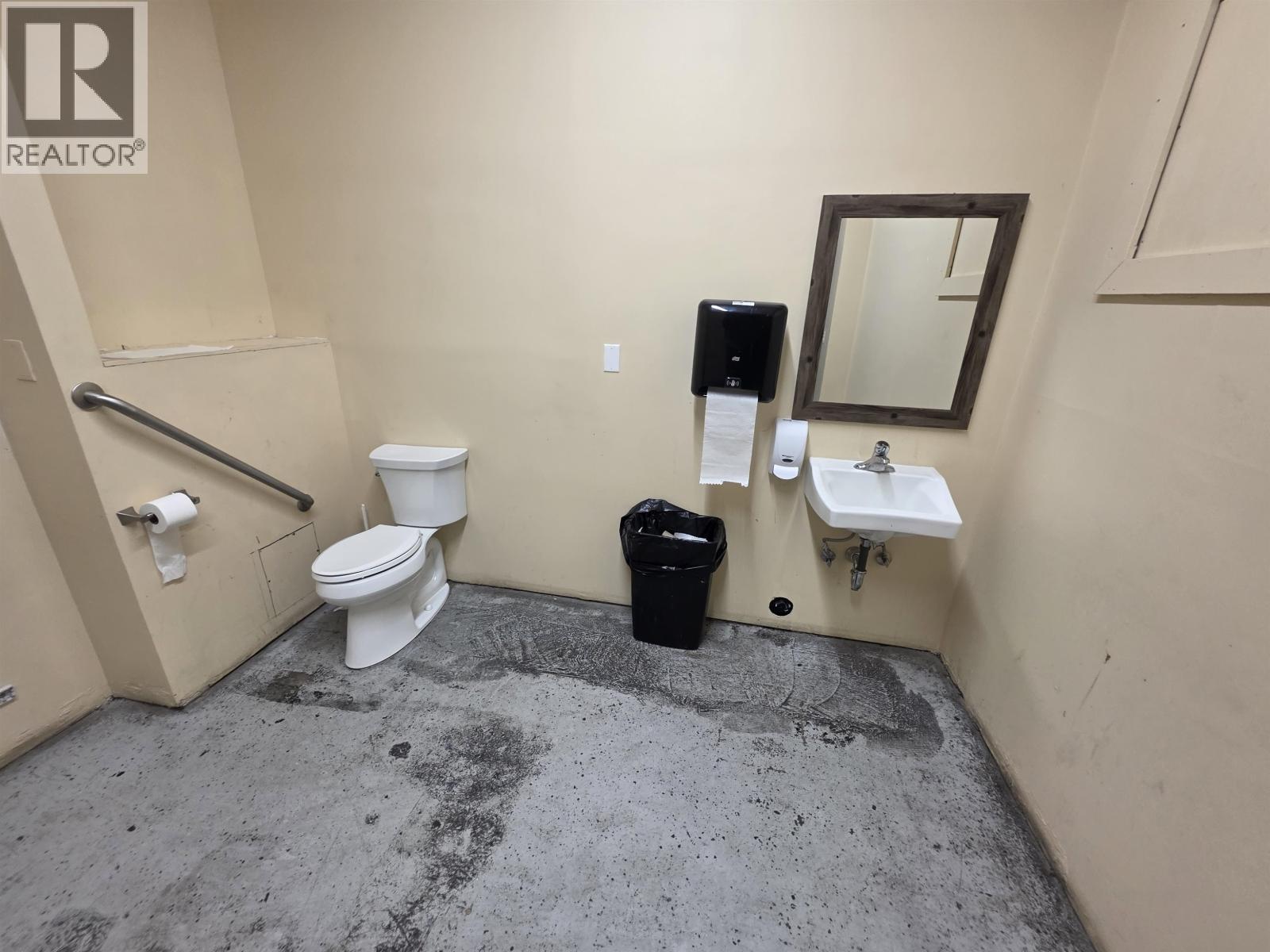 106 4717 LAKELSE Avenue, Terrace