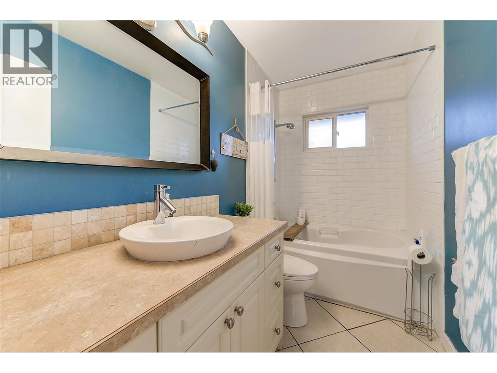  964 Tronson Drive, Kelowna