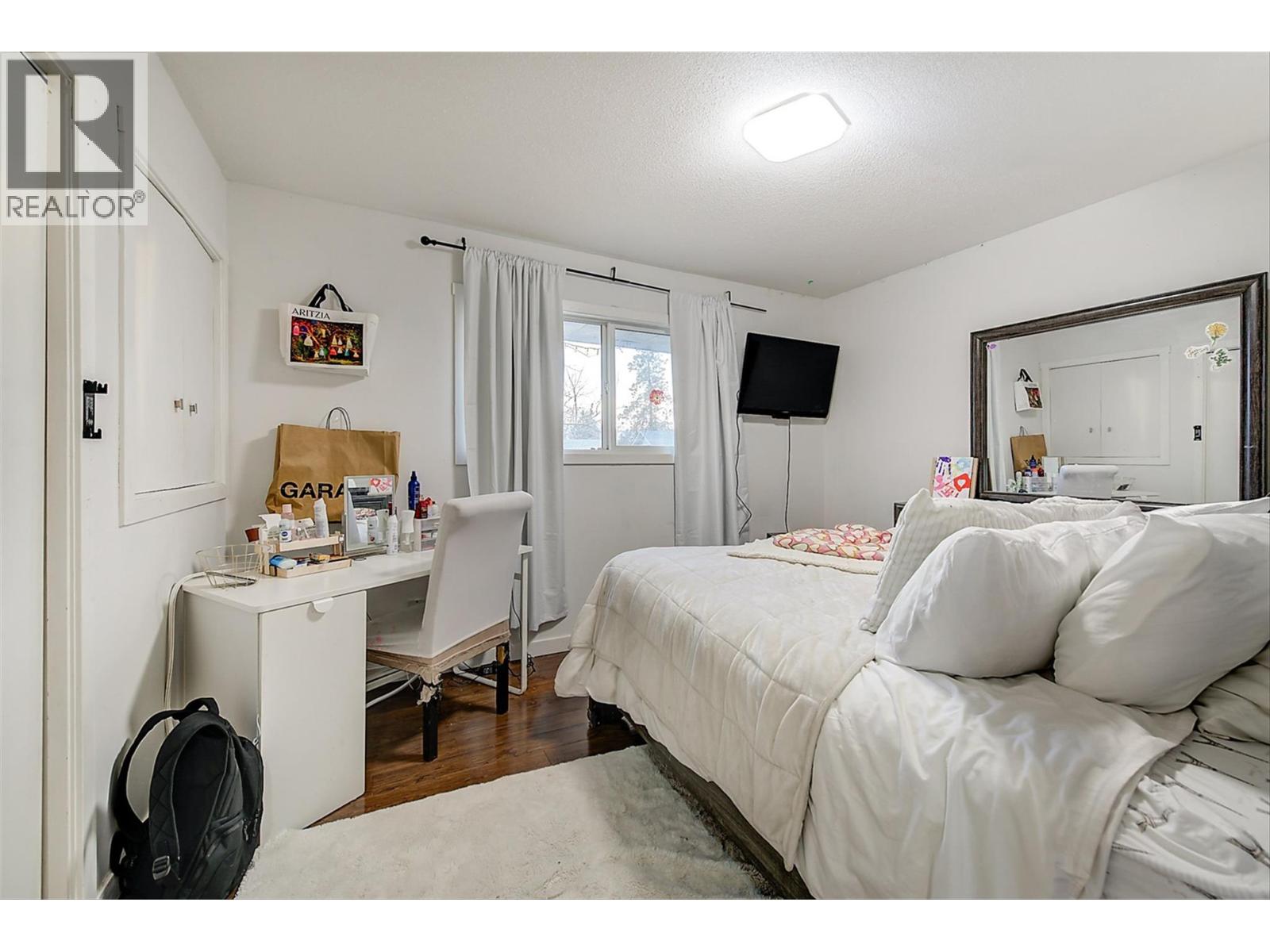  964 Tronson Drive, Kelowna