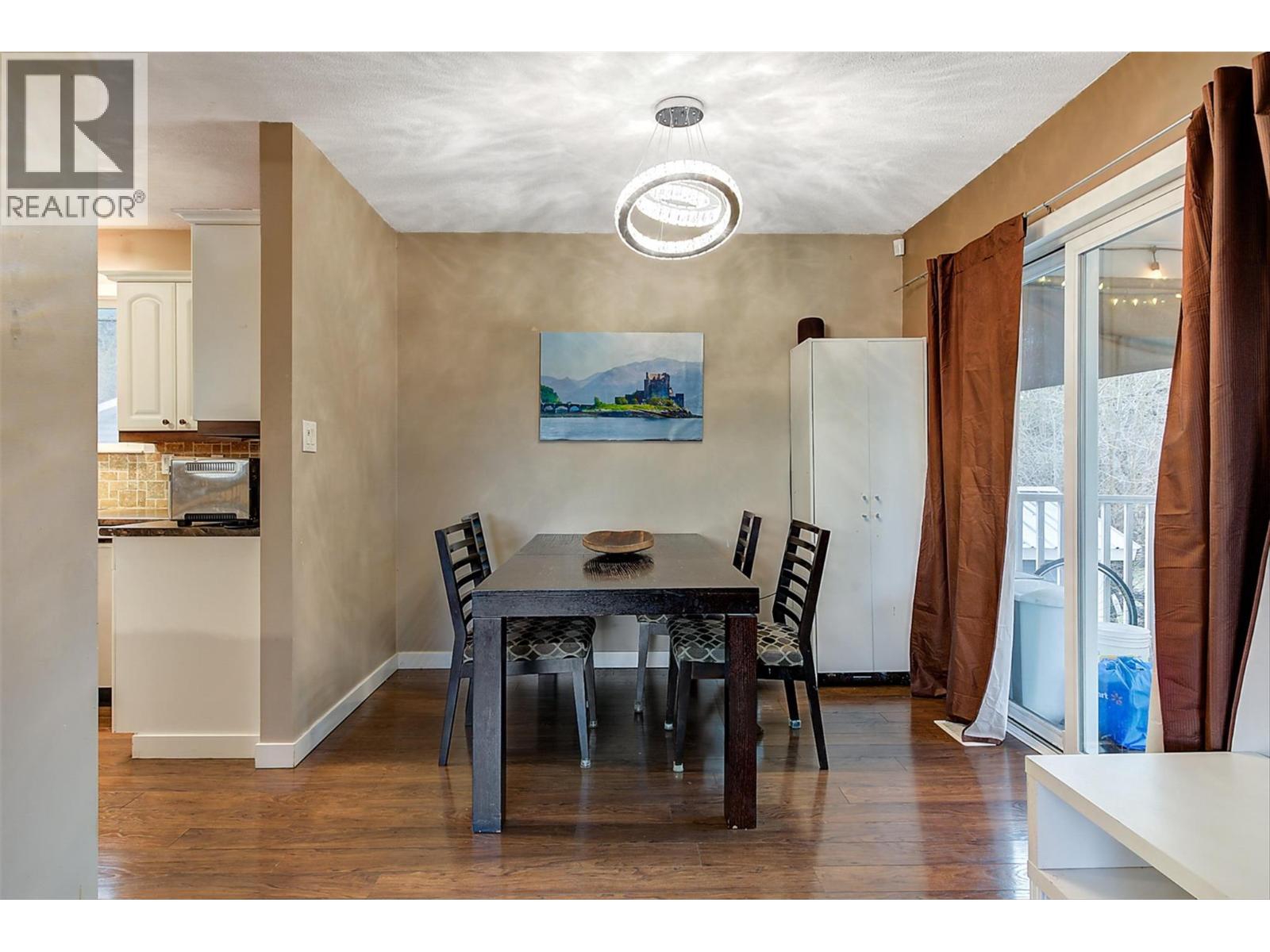  964 Tronson Drive, Kelowna