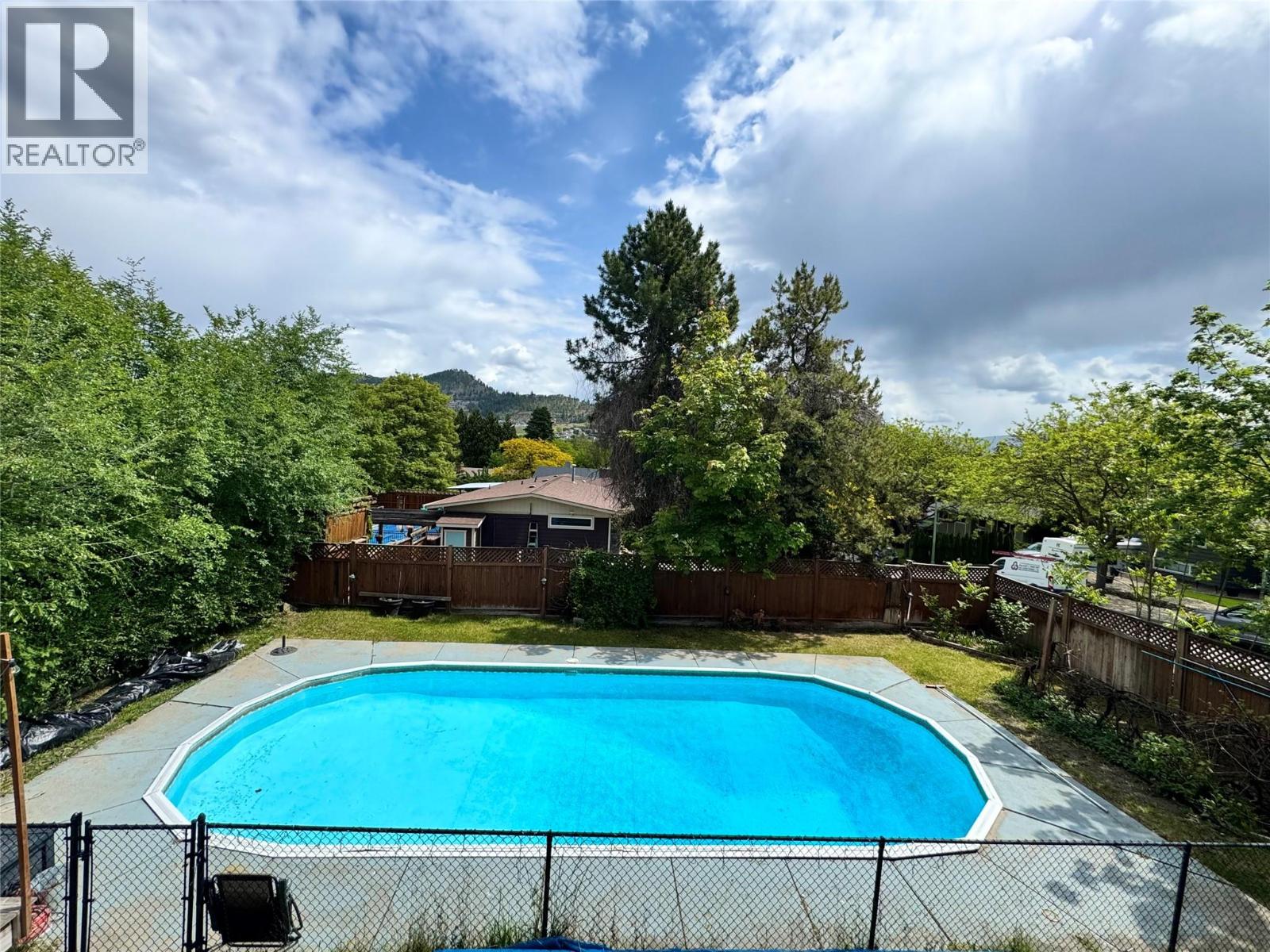  964 Tronson Drive, Kelowna