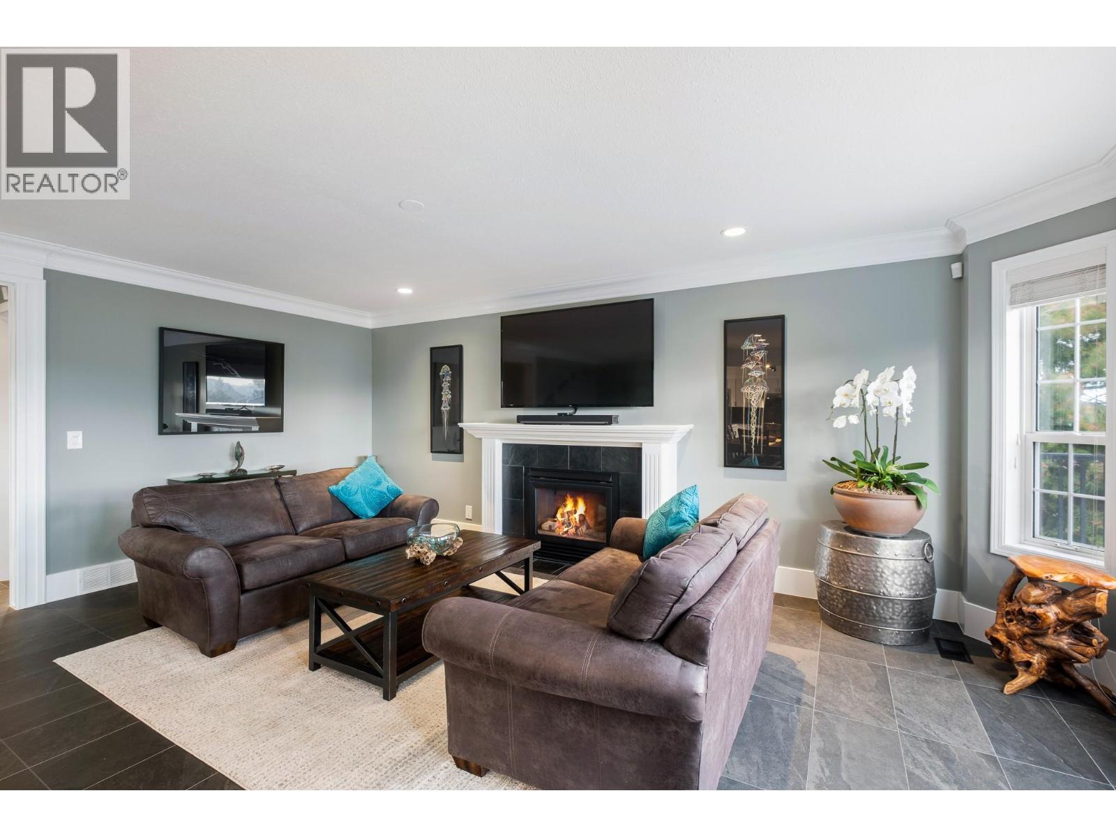  3920 Trepanier Heights Avenue, Peachland