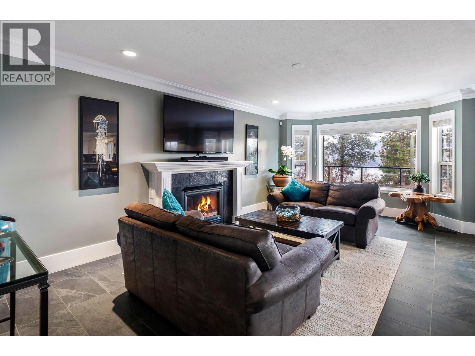  3920 Trepanier Heights Avenue, Peachland