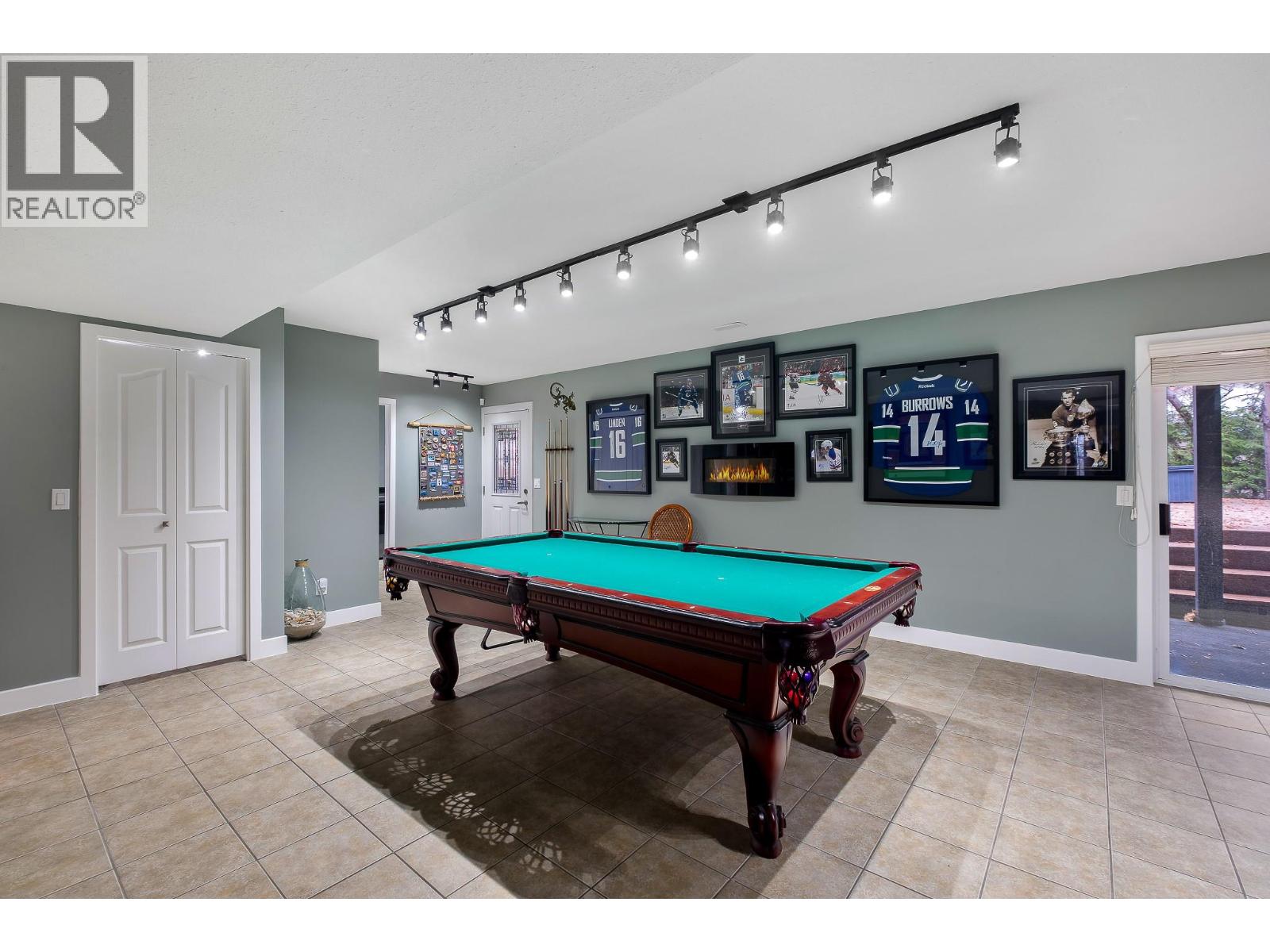  3920 Trepanier Heights Avenue, Peachland