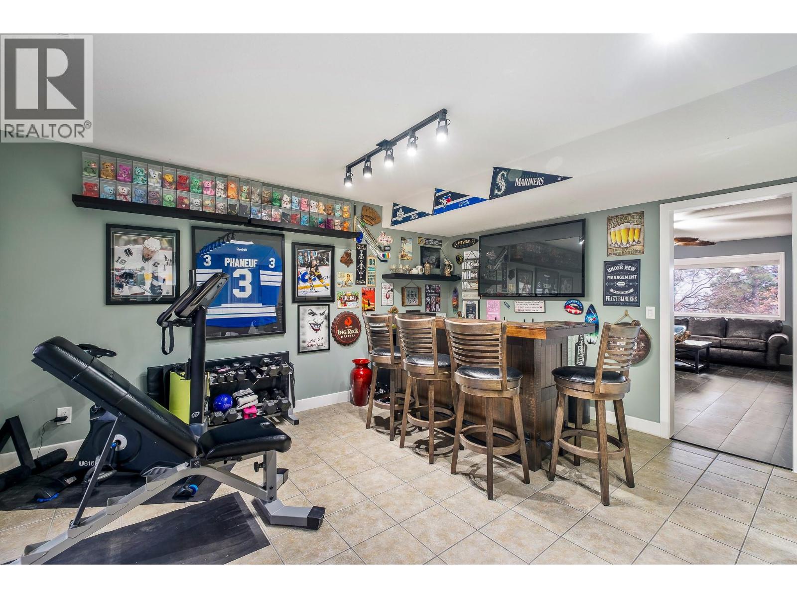  3920 Trepanier Heights Avenue, Peachland