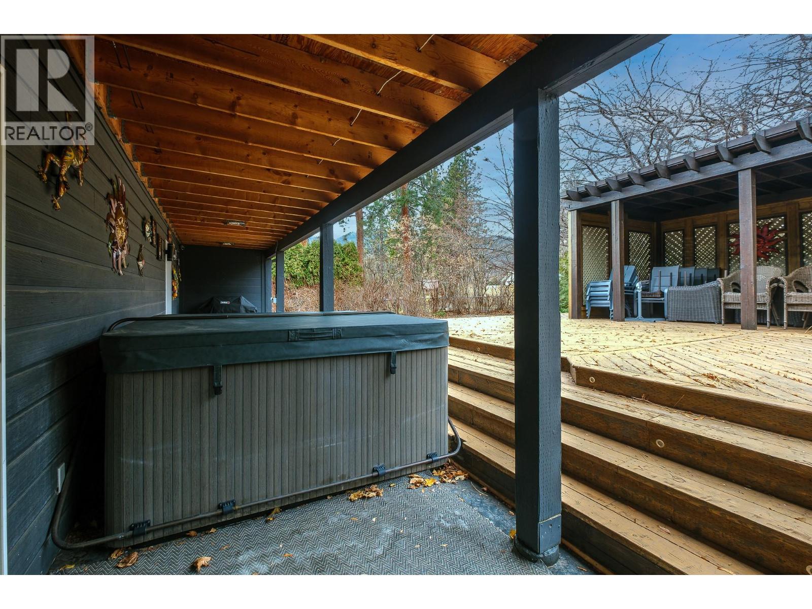  3920 Trepanier Heights Avenue, Peachland