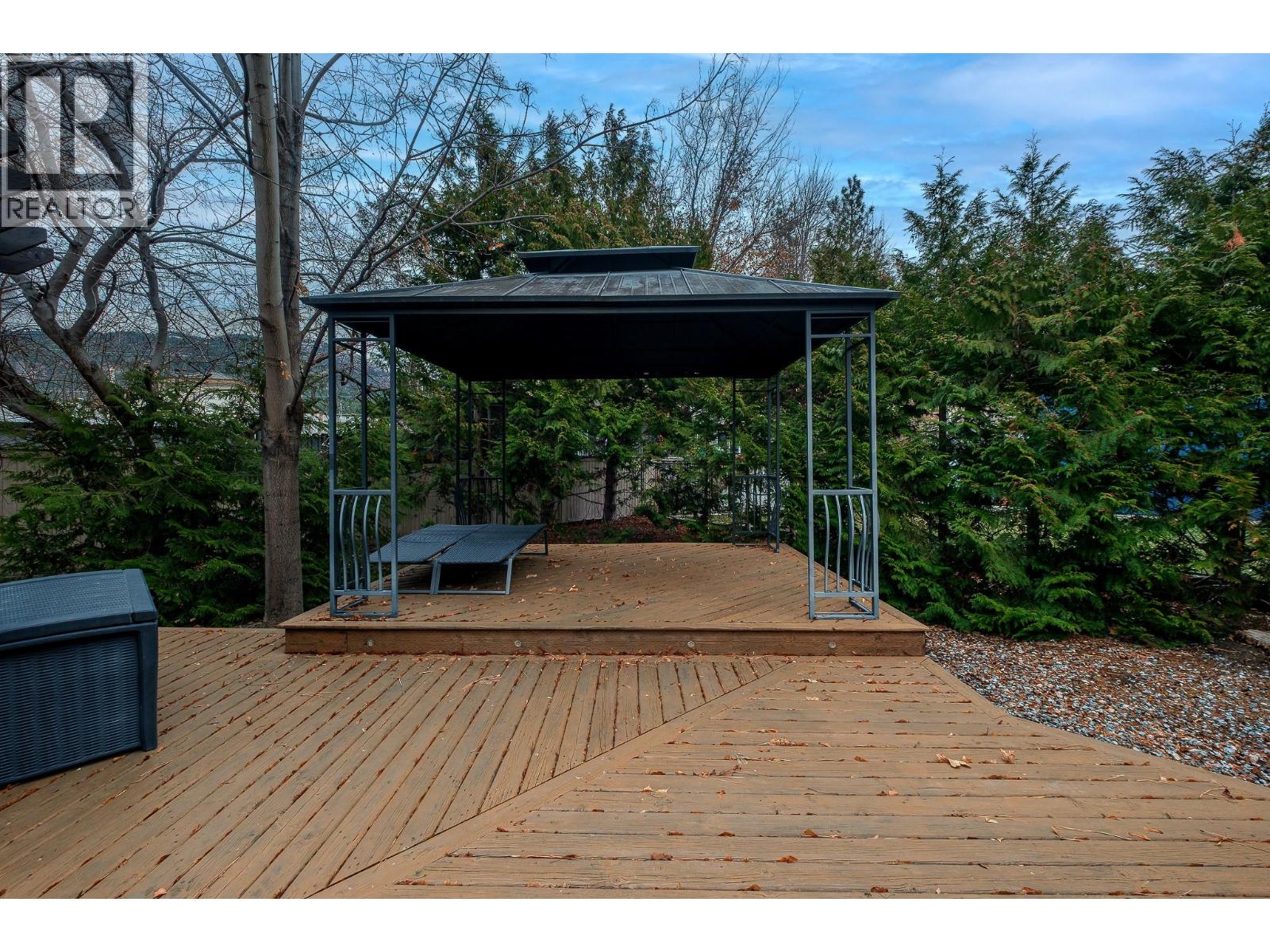  3920 Trepanier Heights Avenue, Peachland