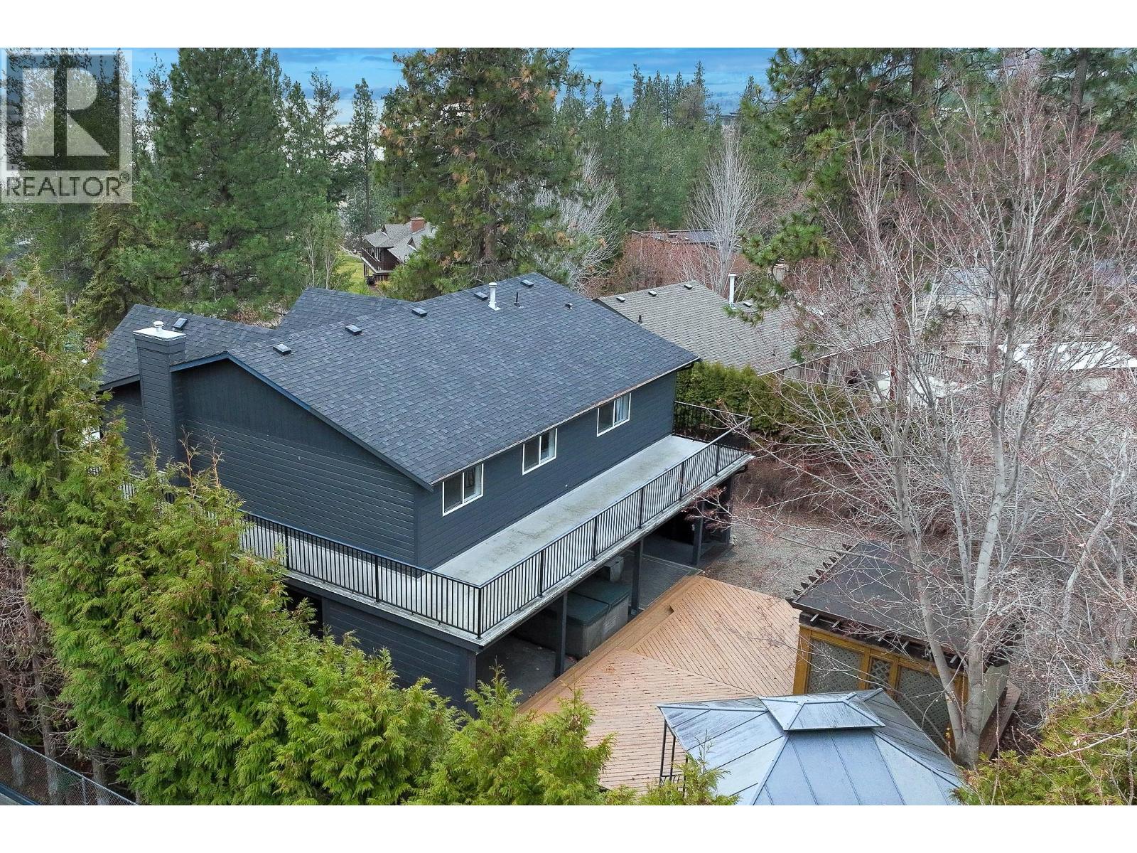  3920 Trepanier Heights Avenue, Peachland