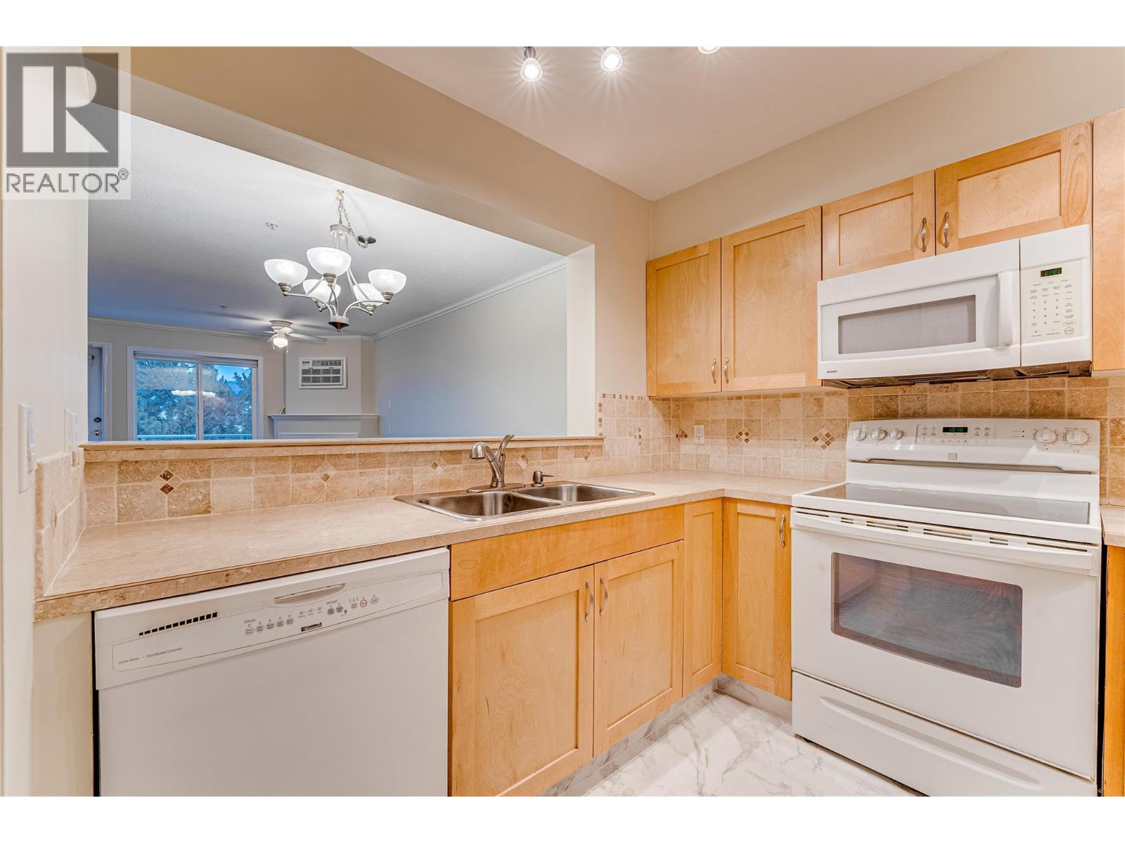 #102 3320 Centennial Drive - 10