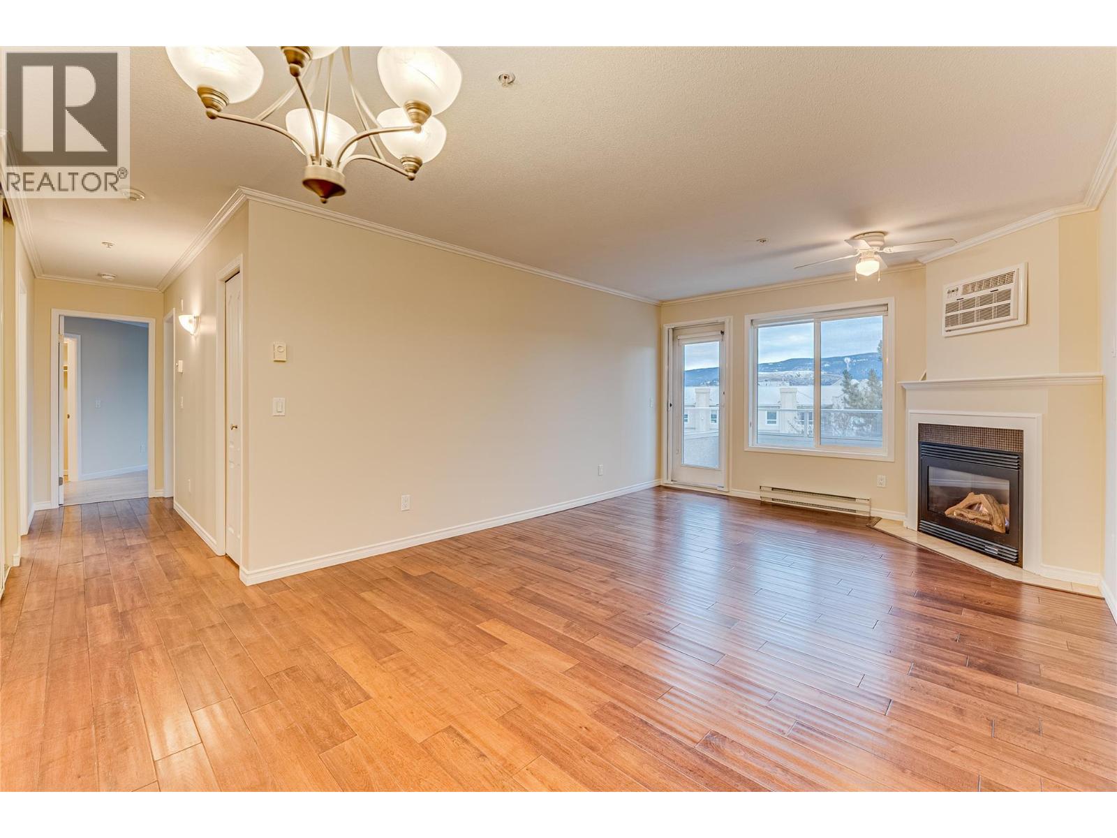 #102 3320 Centennial Drive - 13
