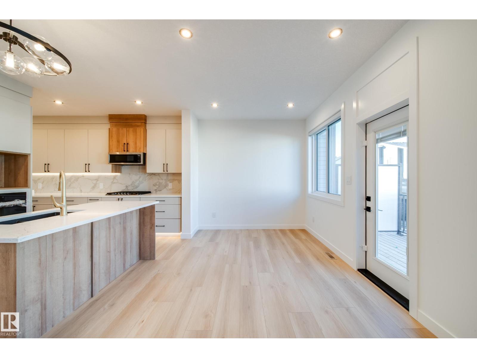 18 Blackbird BN, Fort Saskatchewan