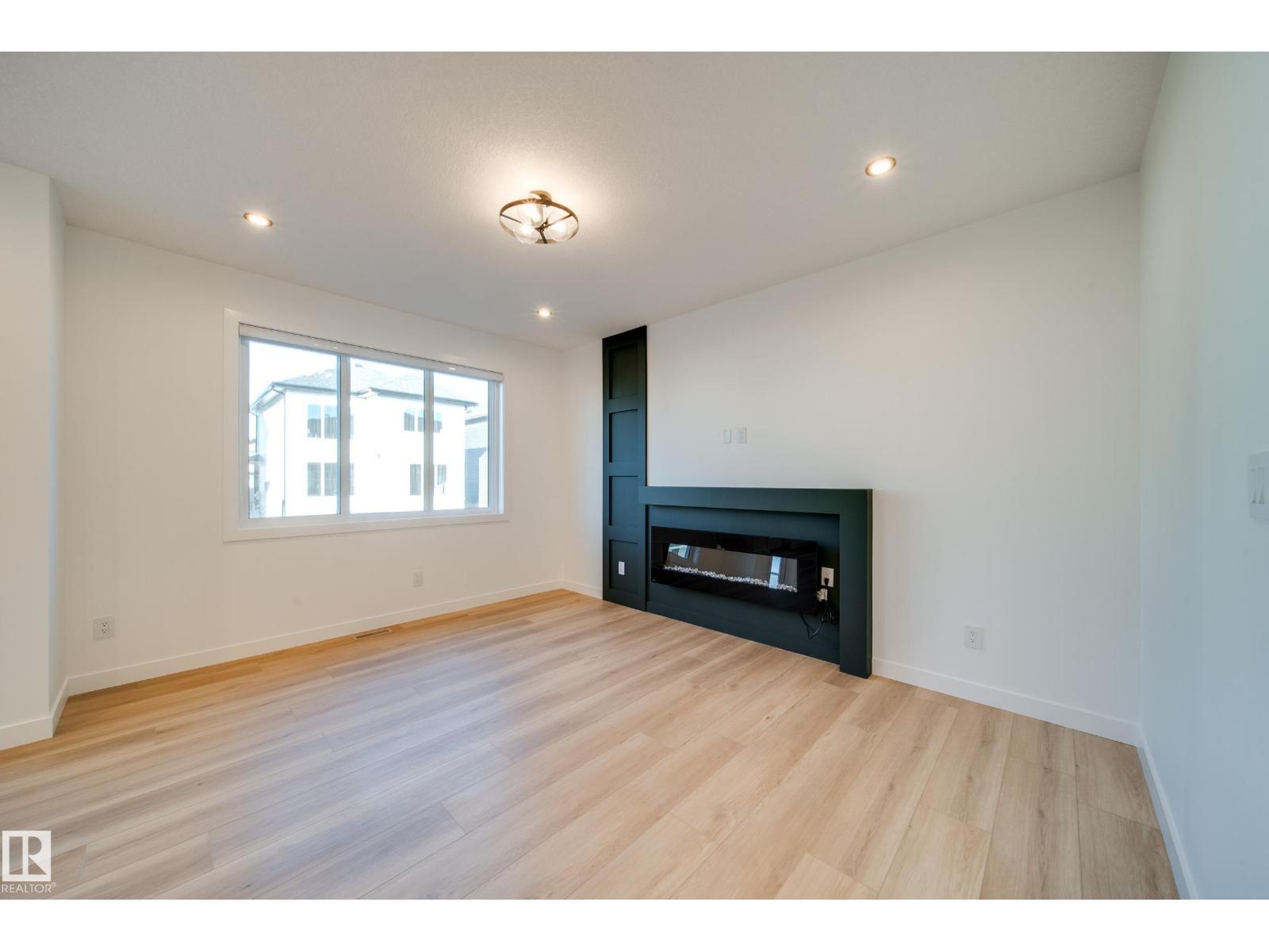 18 Blackbird BN, Fort Saskatchewan