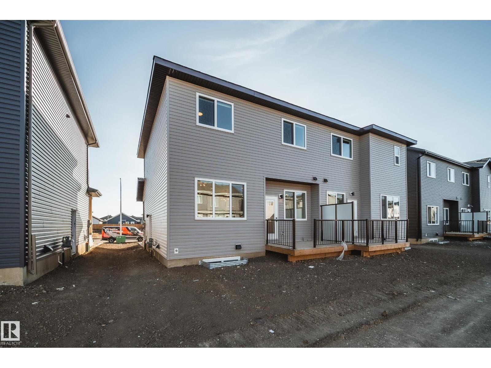 18 Blackbird BN, Fort Saskatchewan