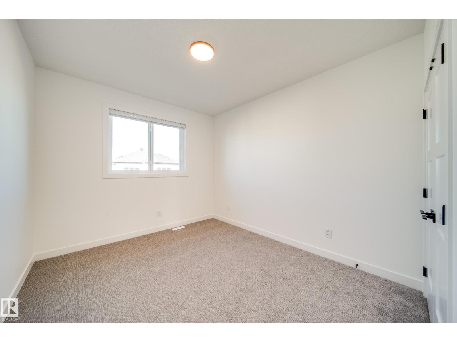 18 Blackbird BN, Fort Saskatchewan