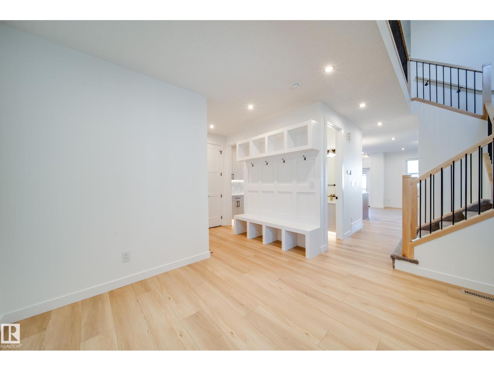 18 Blackbird BN, Fort Saskatchewan