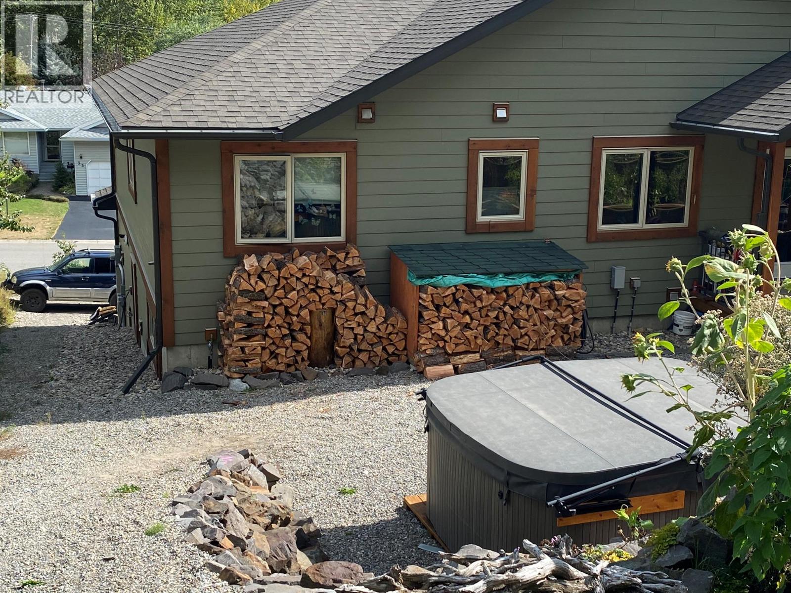 32 Aspen Crescent, Fernie