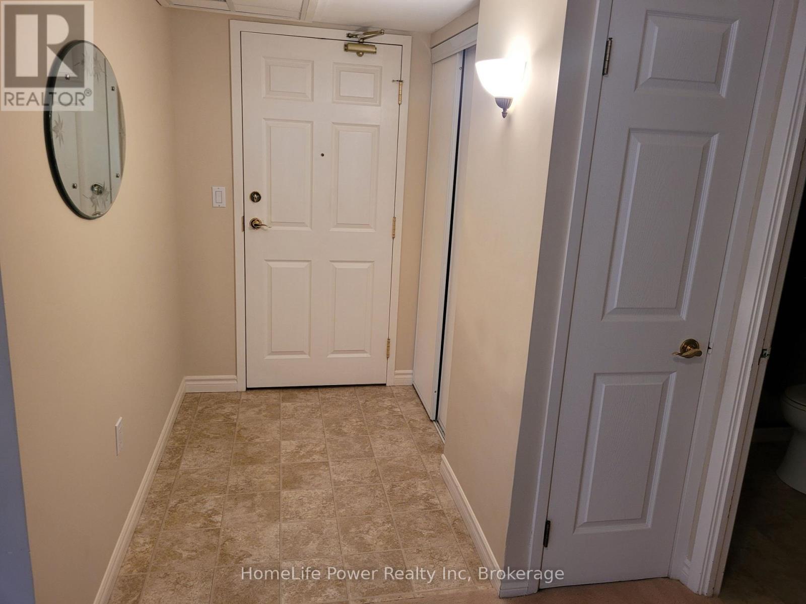 #208 20 ST GEORGE STREET - 5