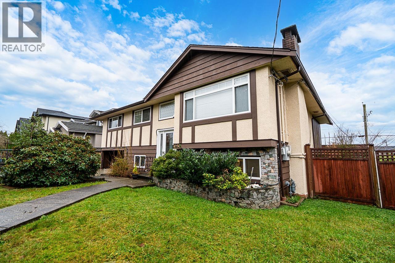 6560 WINCH STREET, Burnaby
