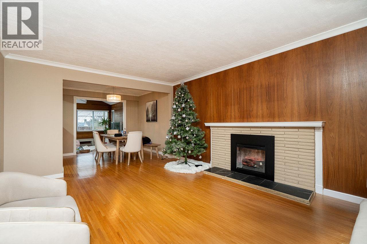 6560 WINCH STREET, Burnaby