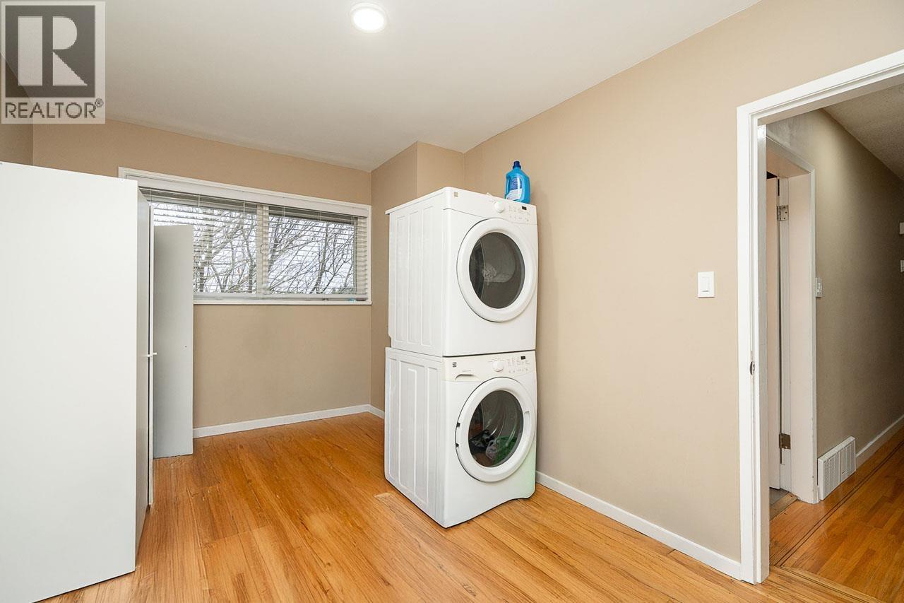 6560 WINCH STREET, Burnaby