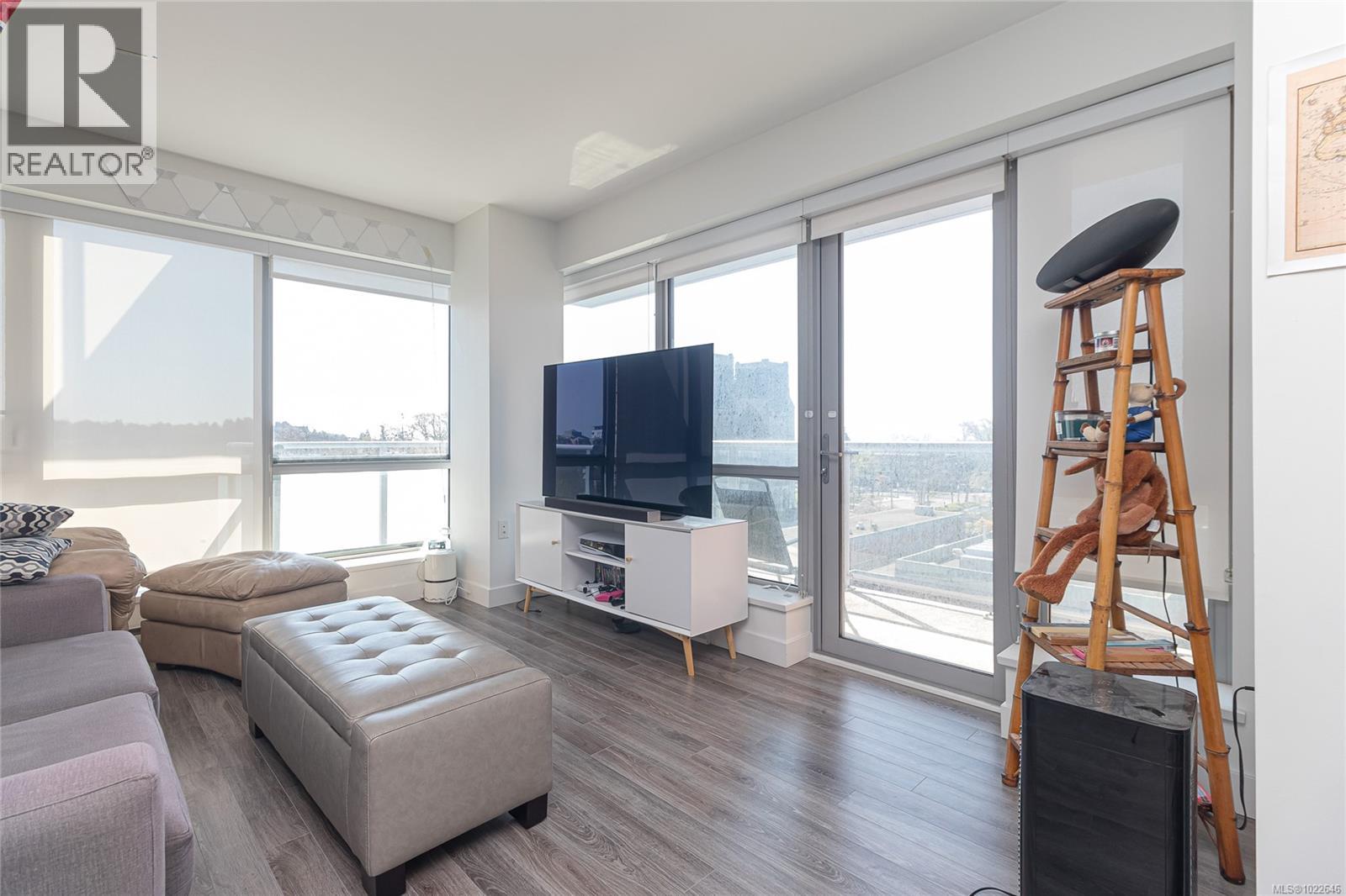 807 838 Broughton Street, Victoria