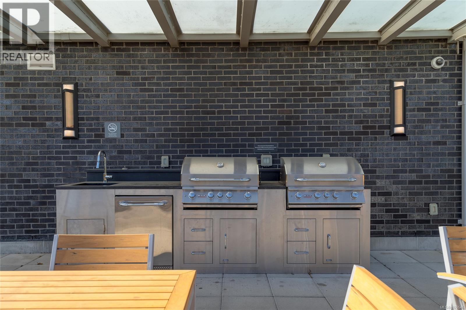 807 838 Broughton Street, Victoria